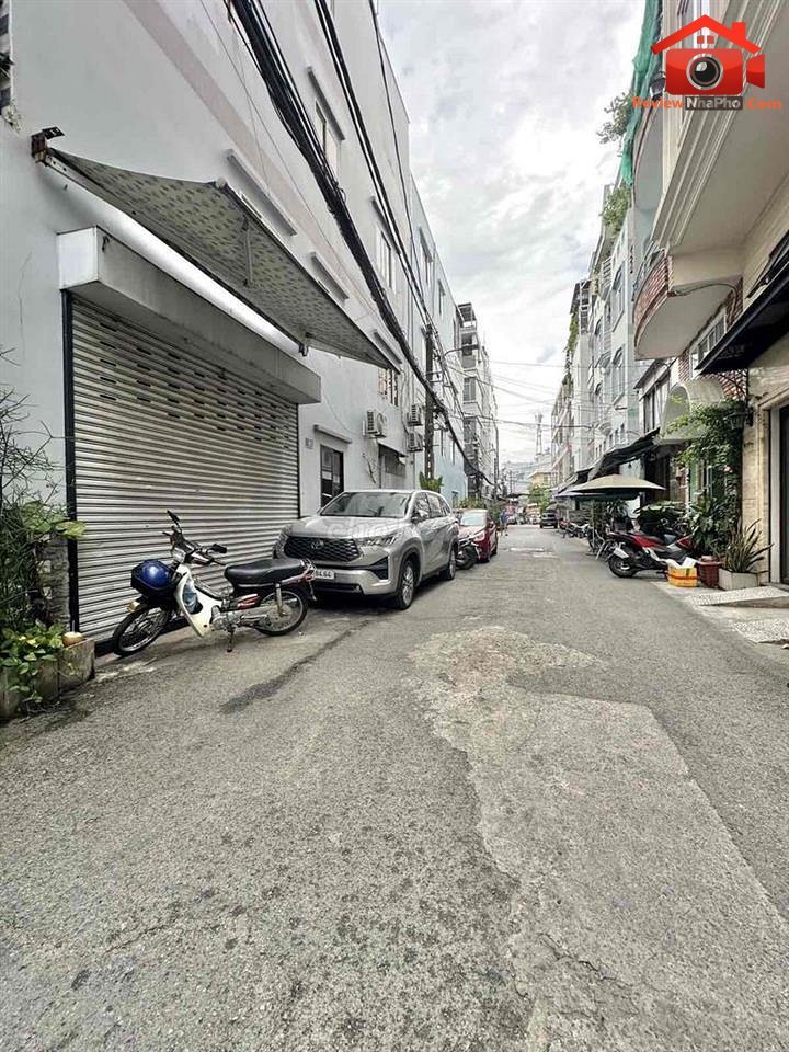 Review nhà phố Lạc Long Quân, Tân Bình, TP.HCM – Nhà 2 tầng giá 4.6 tỷ