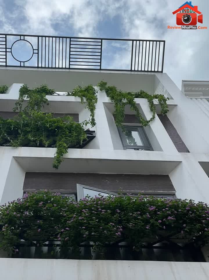 Review nhà phố Tân Bình 5 tầng đẹp, hẻm ô tô, giá 7.7 tỷ