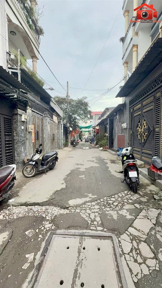 Review nhà phố Bình Hưng Hòa B Bình Tân TP.HCM giá 4.3 tỷ diện tích 72m2