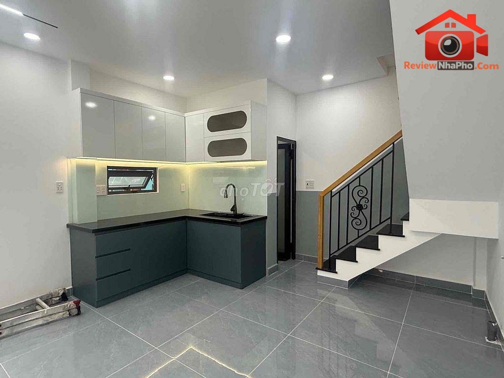 Review nhà phố Trịnh Đình Trọng Quận Tân Phú TP.HCM – 40m2 giá 4.85 tỷ