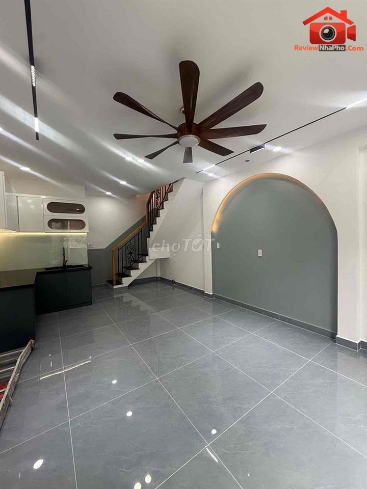 Review nhà phố Trịnh Đình Trọng Quận Tân Phú TP.HCM – 40m2 giá 4.85 tỷ