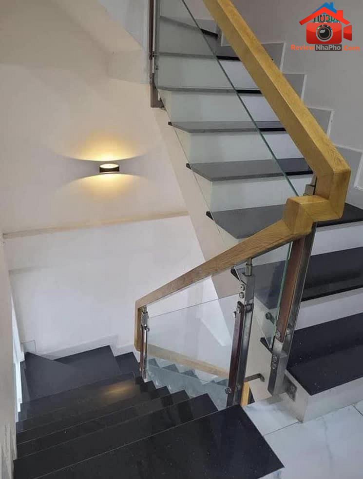Review nhà phố giá rẻ mặt tiền hẻm 18 Nguyễn Hới, … – Bán nhà mặt phố Quận Bình Tân – TP Hồ Chí Minh giá BÁN dưới 3 tỷ