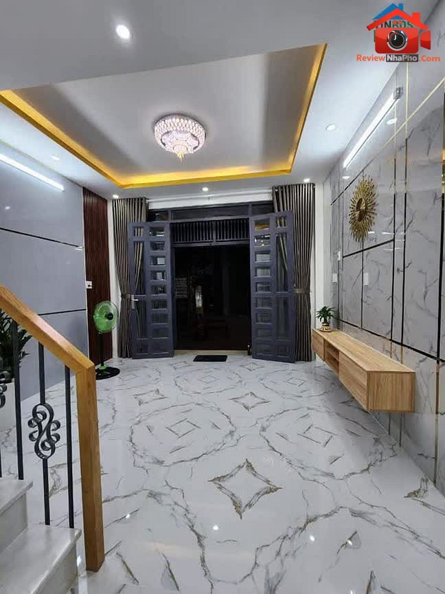 Review nhà phố giá rẻ mặt tiền hẻm 18 Nguyễn Hới, Bình Tân, TP.HCM