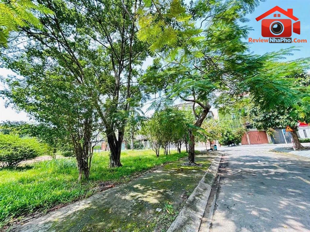 Phân tích nhà phố Bình Trị Đông B, Quận Bình Tân, TP.HCM – Biệt thự góc sang trọng