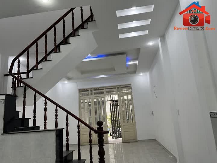 Review nhà phố 2 tầng hẻm xe hơi Bình Tân, TP.HCM giá 3.75 tỷ