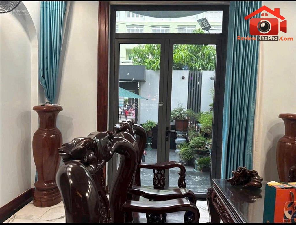 Review nhà phố Bình Tân TP.HCM – Biệt thự trung tâm khu Tên Lửa 168m2 giá 23.8 tỷ
