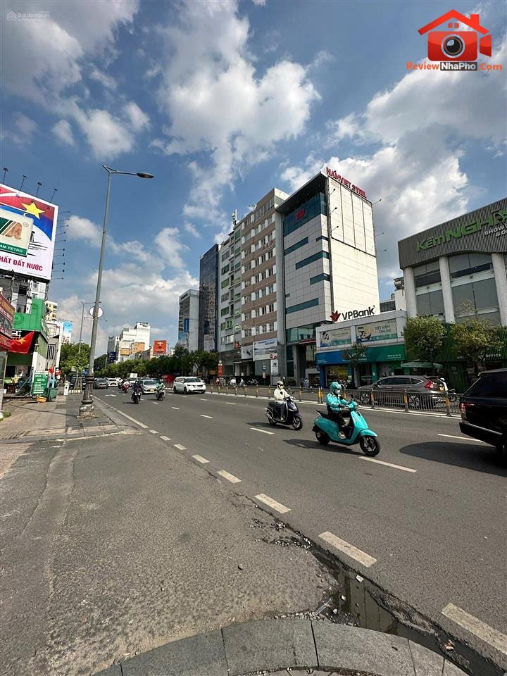Review nhà phố mặt tiền 307B Nguyễn Văn Trỗi, Tân Bình, TP.HCM