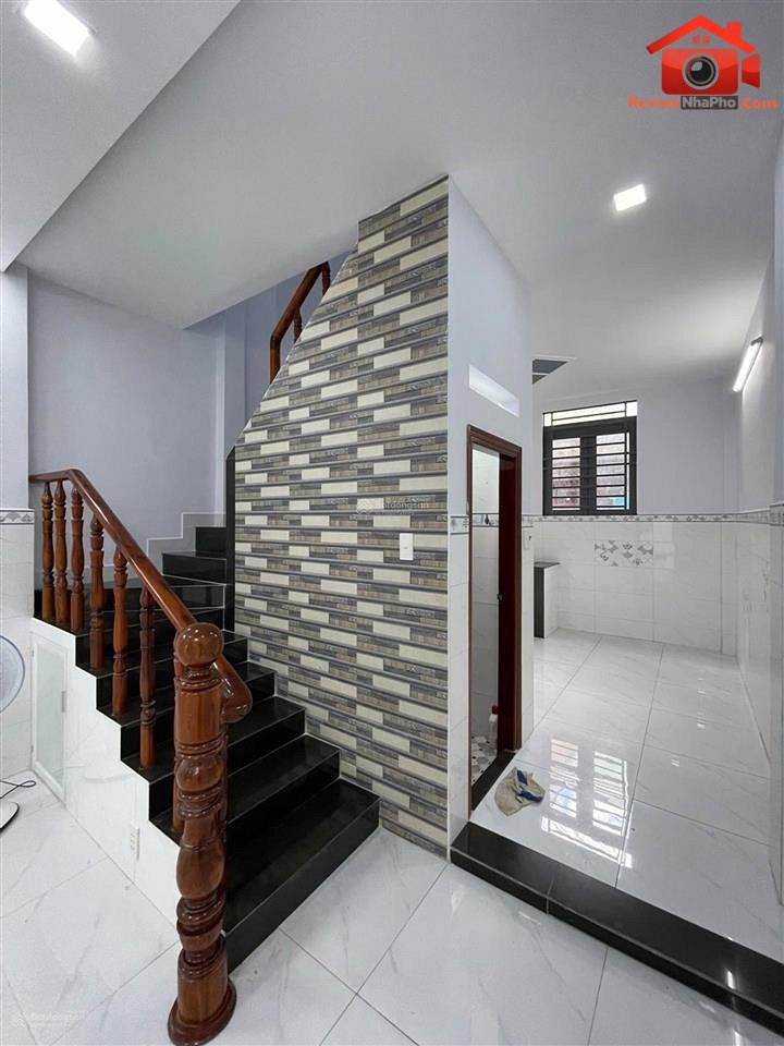 Review nhà phố 2 phòng ngủ hẻm xe hơi Quận Bình Tân, giá 3 tỷ