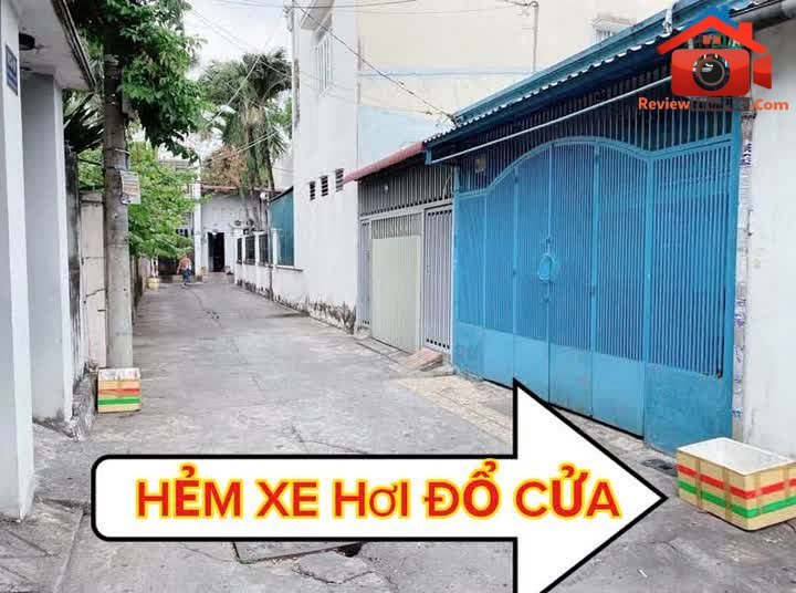 Review nhà phố Tân Phú với nhà cấp 4 hẻm xe hơi, giá 6.7 tỷ