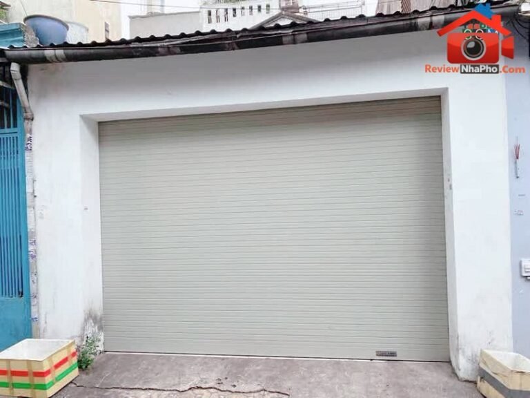 Review nhà phố Tân Phú với nhà cấp 4 hẻm xe hơi, giá 6.7 tỷ