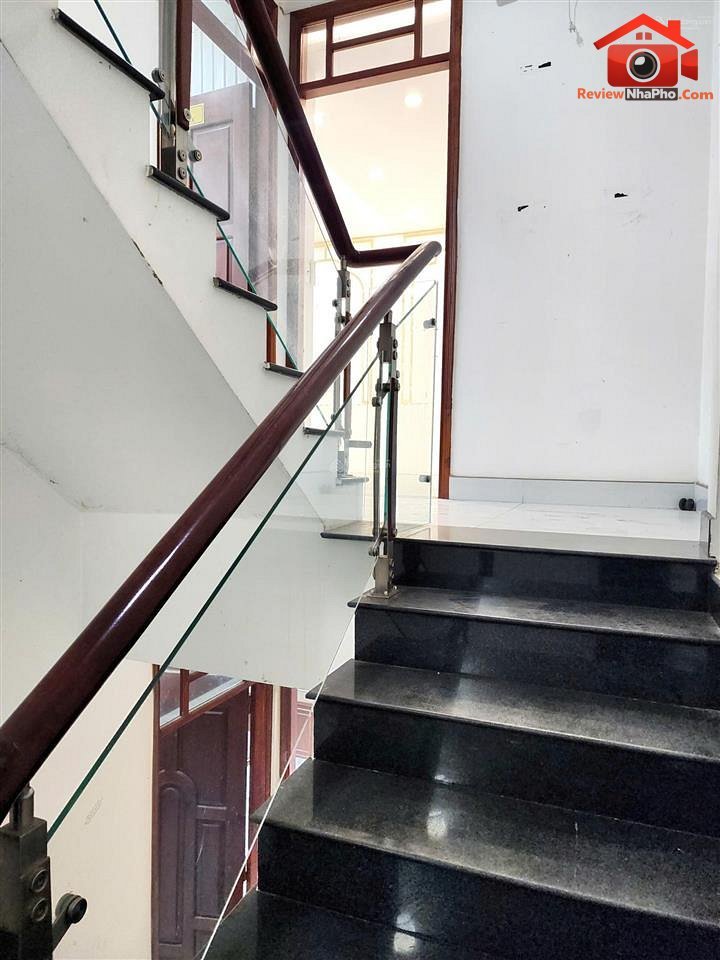 Review nhà phố tại Đường Số 8, Bình Hưng Hòa A, Bình Tân, TP.HCM