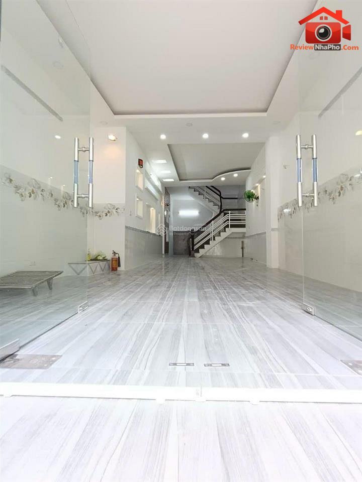Review nhà phố mặt tiền đường Số 10 Bình Tân TP.HCM giá 7,9 tỷ
