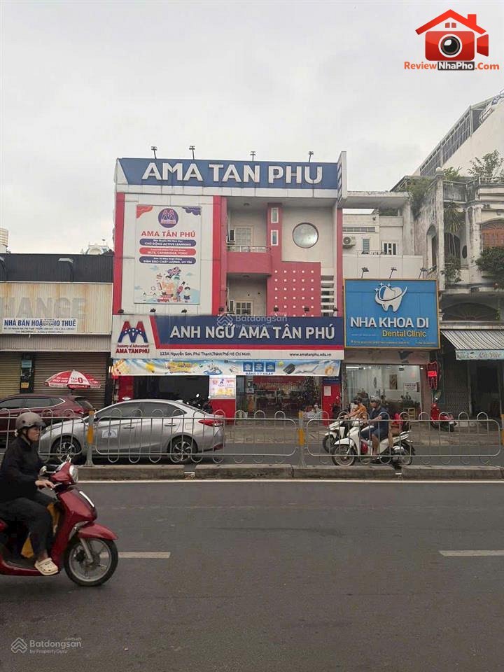 Review nhà phố mặt tiền Âu Cơ quận Tân Phú TP.HCM 176m2 giá 29 tỷ