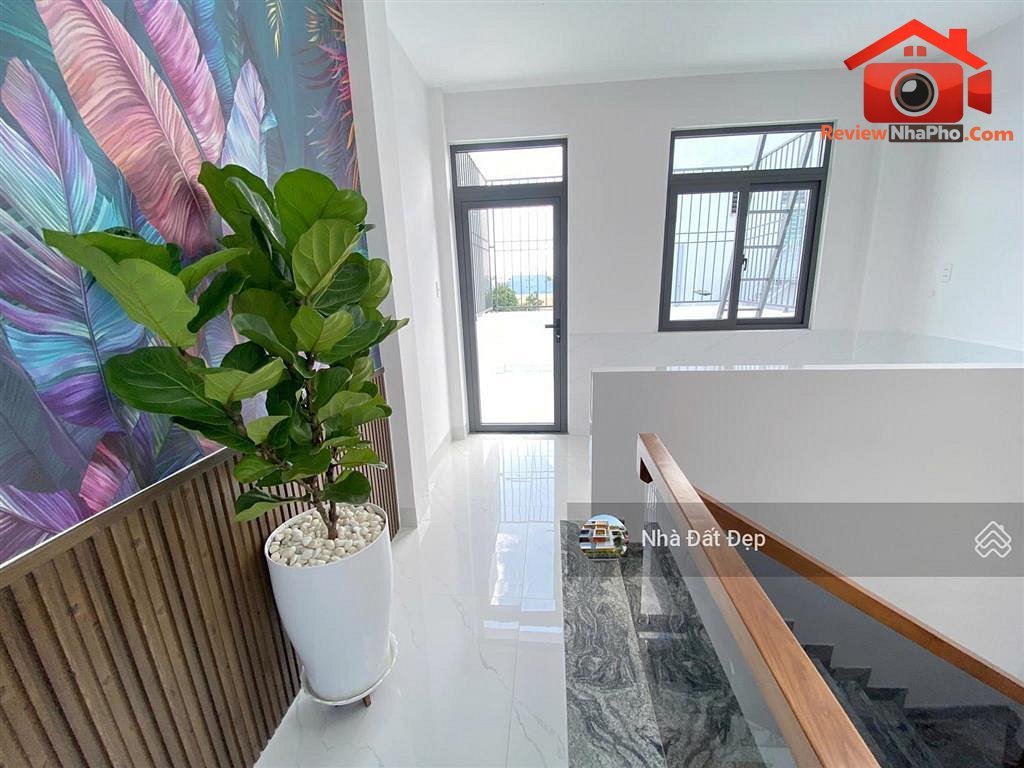 Review nhà phố 5 tầng đường Mã Lò Quận Bình Tân, TP.HCM giá 7.4 tỷ