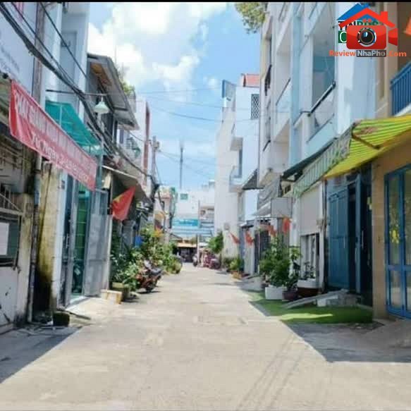 Review nhà phố Bình Tân 4.75 tỷ diện tích 80m2 1 trệt 1 lầu