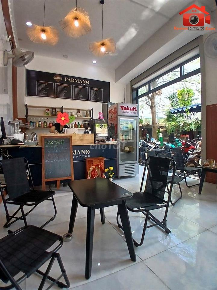 Review nhà phố Quận Tân Phú – Mặt bằng kinh doanh góc 2 mặt tiền