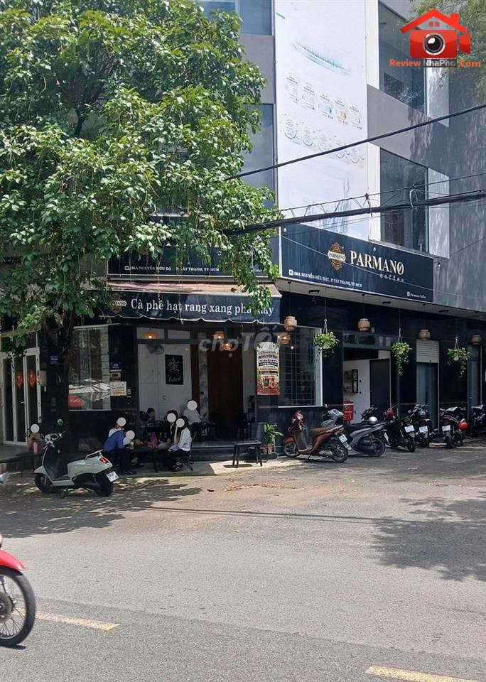 Review nhà phố Quận Tân Phú – Mặt bằng kinh doanh góc 2 mặt tiền