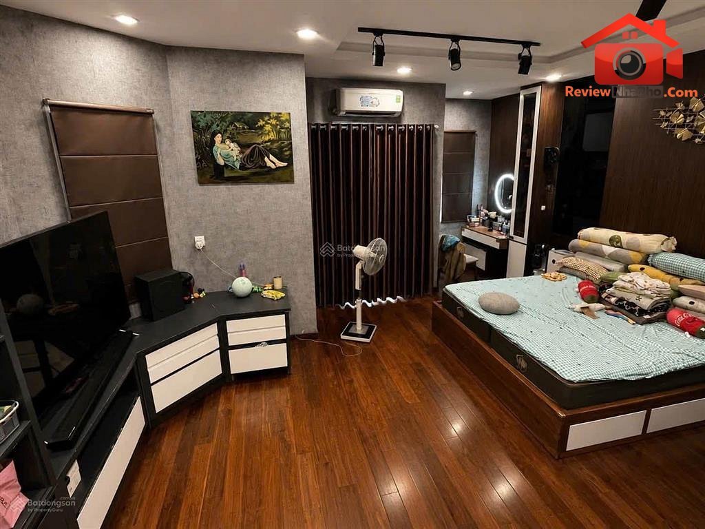 Review nhà phố đường Nhất Chi Mai Quận Tân Bình TP.HCM giá 4.38 tỷ