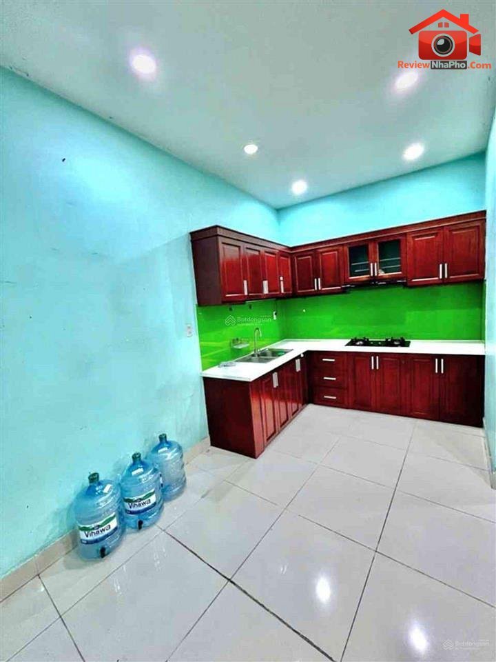 Review nhà phố 4 tầng trên đường Âu Cơ, Phường 10, Quận Tân Bình