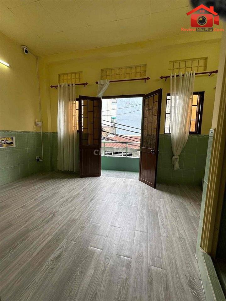 Review nhà phố 2 phòng ngủ tại đường Âu Cơ, quận Tân Phú, TP.HCM