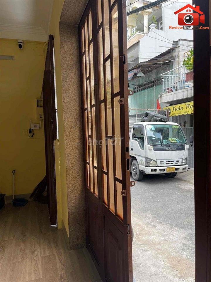 Review nhà phố 2 phòng ngủ tại đường Âu Cơ, quận Tân Phú, TP.HCM