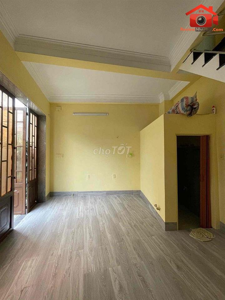 Review nhà phố 2 phòng ngủ tại đường Âu Cơ, quận Tân Phú, TP.HCM