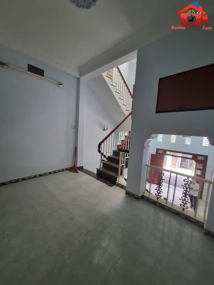 Review nhà phố Tân Phú 5 tầng 70m² giá 10.5 tỷ