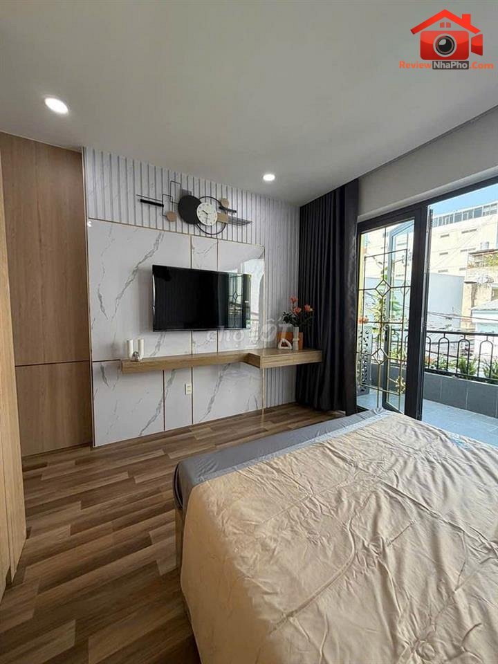 Review nhà phố Quận Tân Phú TP.HCM 2 phòng ngủ giá 6.9 tỷ