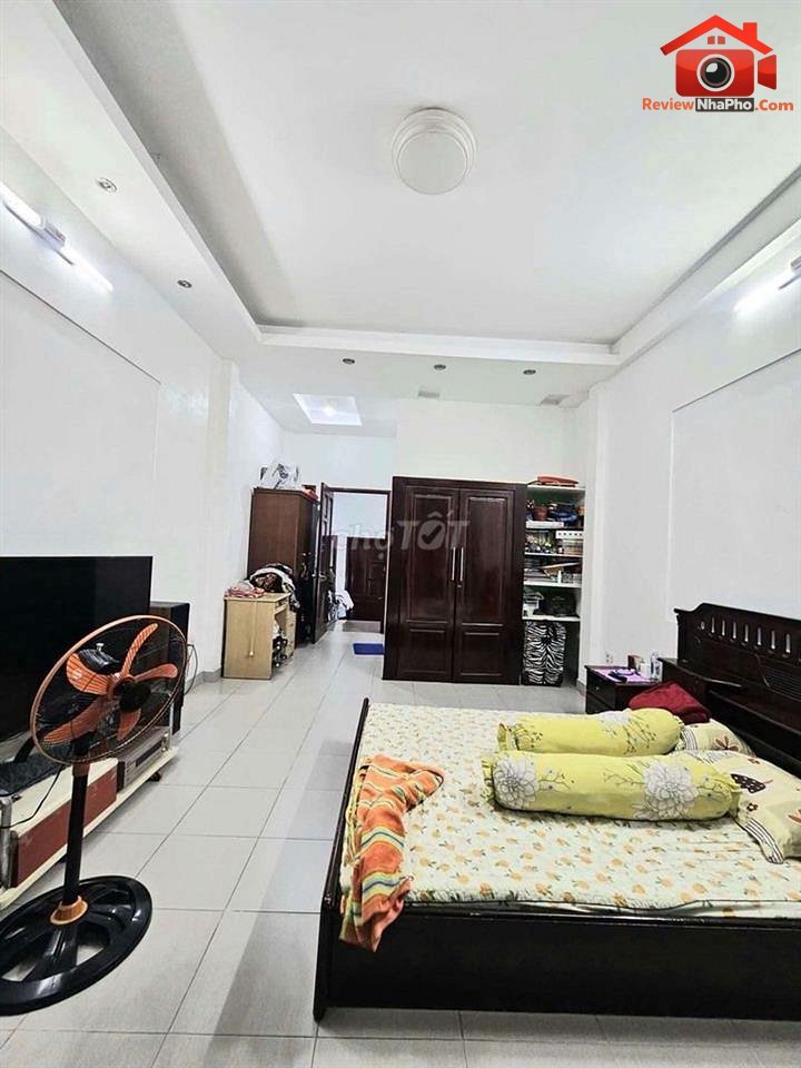Review nhà phố TP.HCM khu vực đường Tên Lửa Quận Bình Tân giá 8.5 tỷ