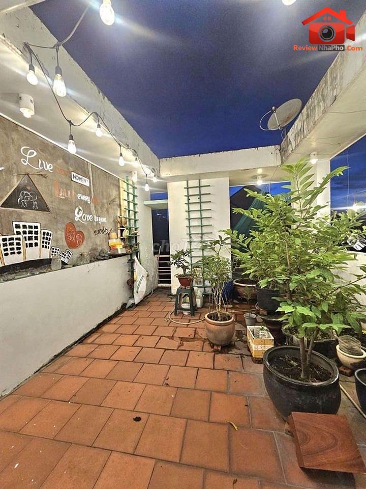 Review nhà phố TP.HCM khu vực đường Tên Lửa Quận Bình Tân giá 8.5 tỷ