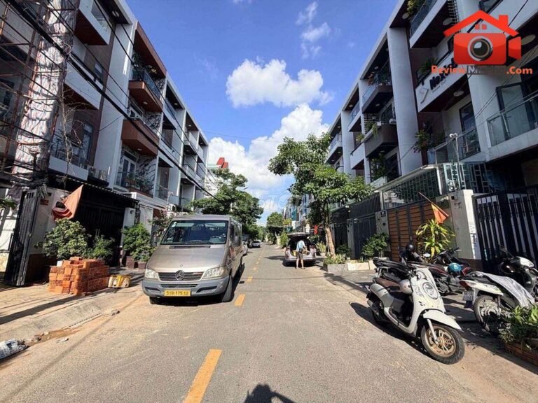 Review nhà phố TP.HCM khu vực đường Tên Lửa Quận Bình Tân giá 8.5 tỷ