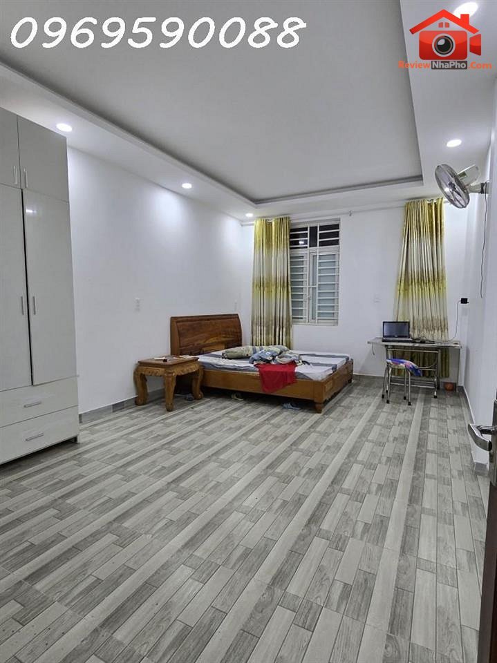 Review nhà phố Tân Phú 4 tầng đối diện AEON, giá 5.85 tỷ