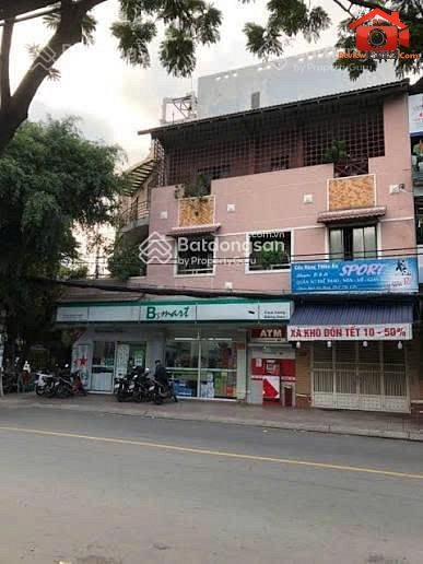 Review nhà phố mặt tiền đường Đồng Đen, Tân Bình – 40m2 – Giá 11.3 tỷ