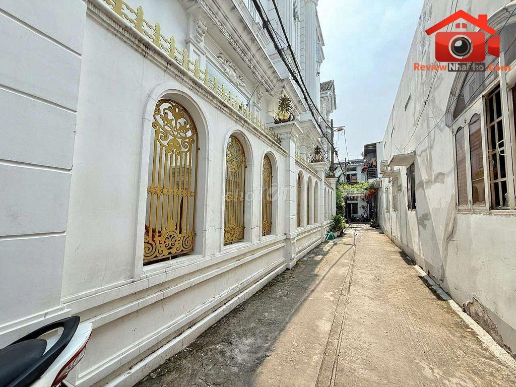 Review nhà phố 2 tầng giá 4.35 tỷ tại Quận Tân Phú, TP.HCM