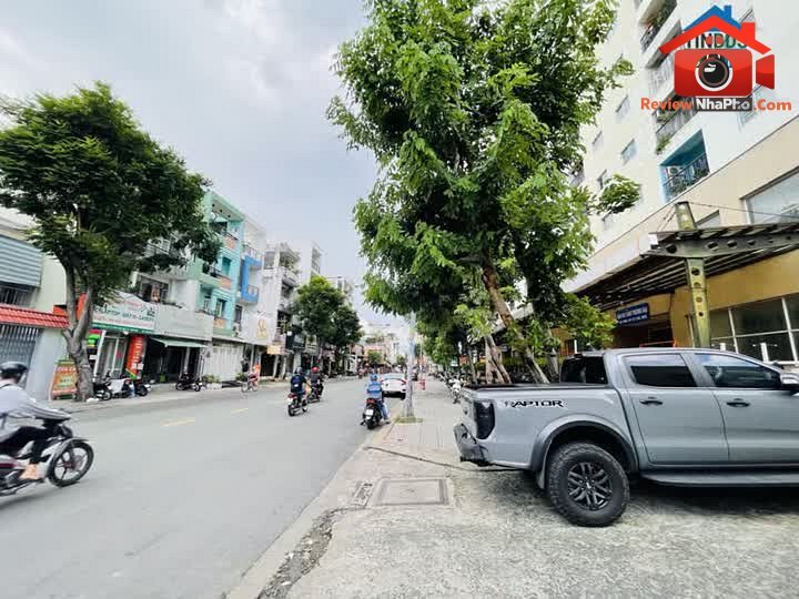 Review nhà phố mặt tiền Vườn Lài Quận Tân Phú TP.HCM – 246m² giá 40.5 tỷ