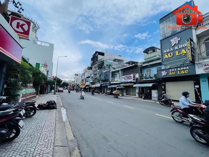 Review nhà phố mặt tiền Vườn Lài Quận Tân Phú TP.HCM – 246m² giá 40.5 tỷ