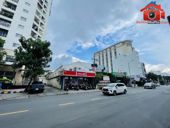 Review nhà phố mặt tiền Vườn Lài Quận Tân Phú TP.HCM – 246m² giá 40.5 tỷ