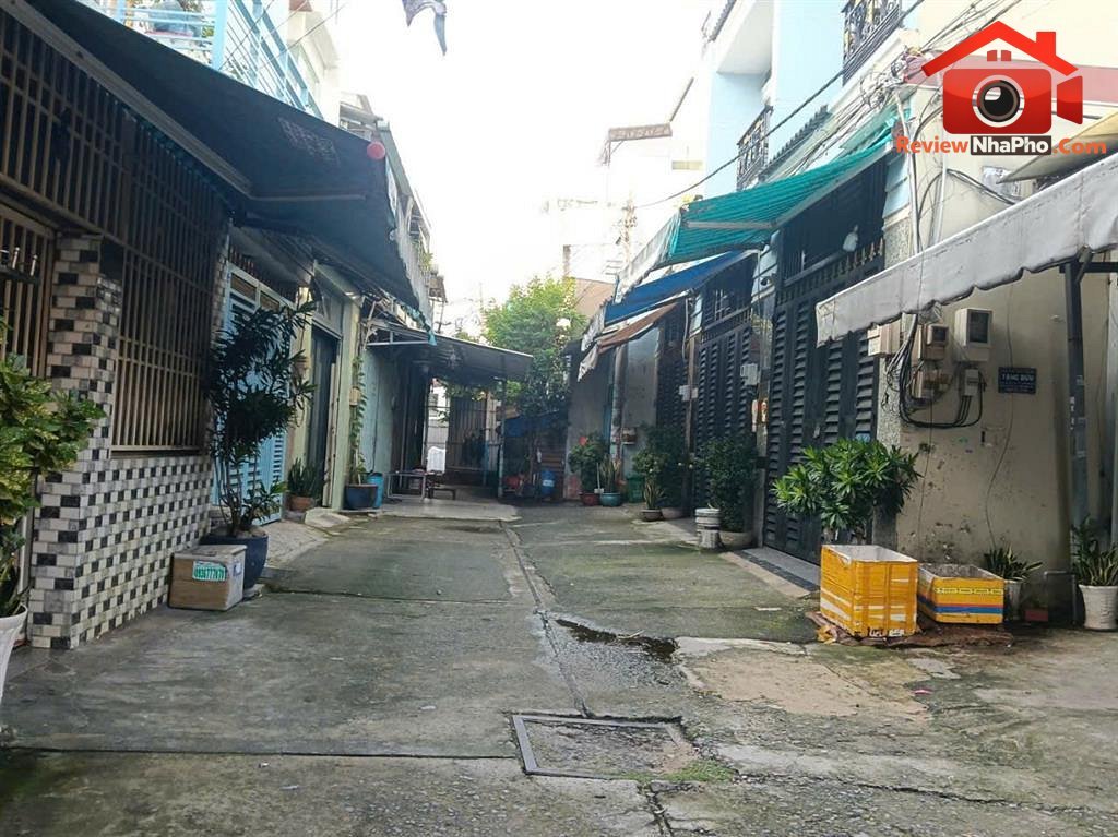 Review nhà phố Bình Hưng Hòa B Quận Bình Tân TP.HCM diện tích 240m2