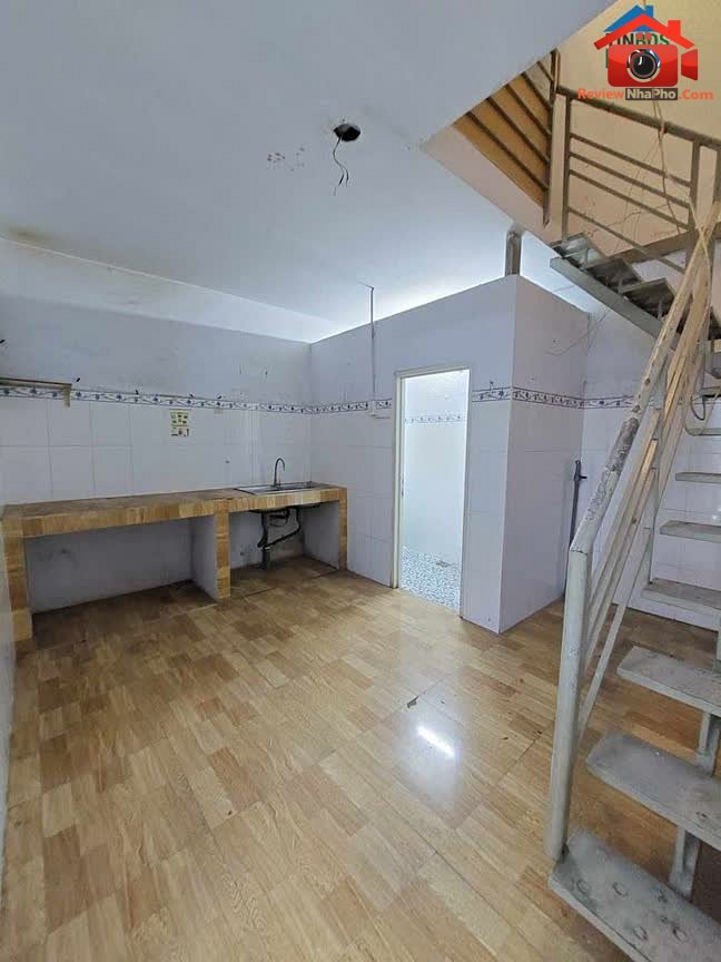 Review nhà phố Tân Phú, 85m² giá 9.7 tỷ gần Âu Cơ