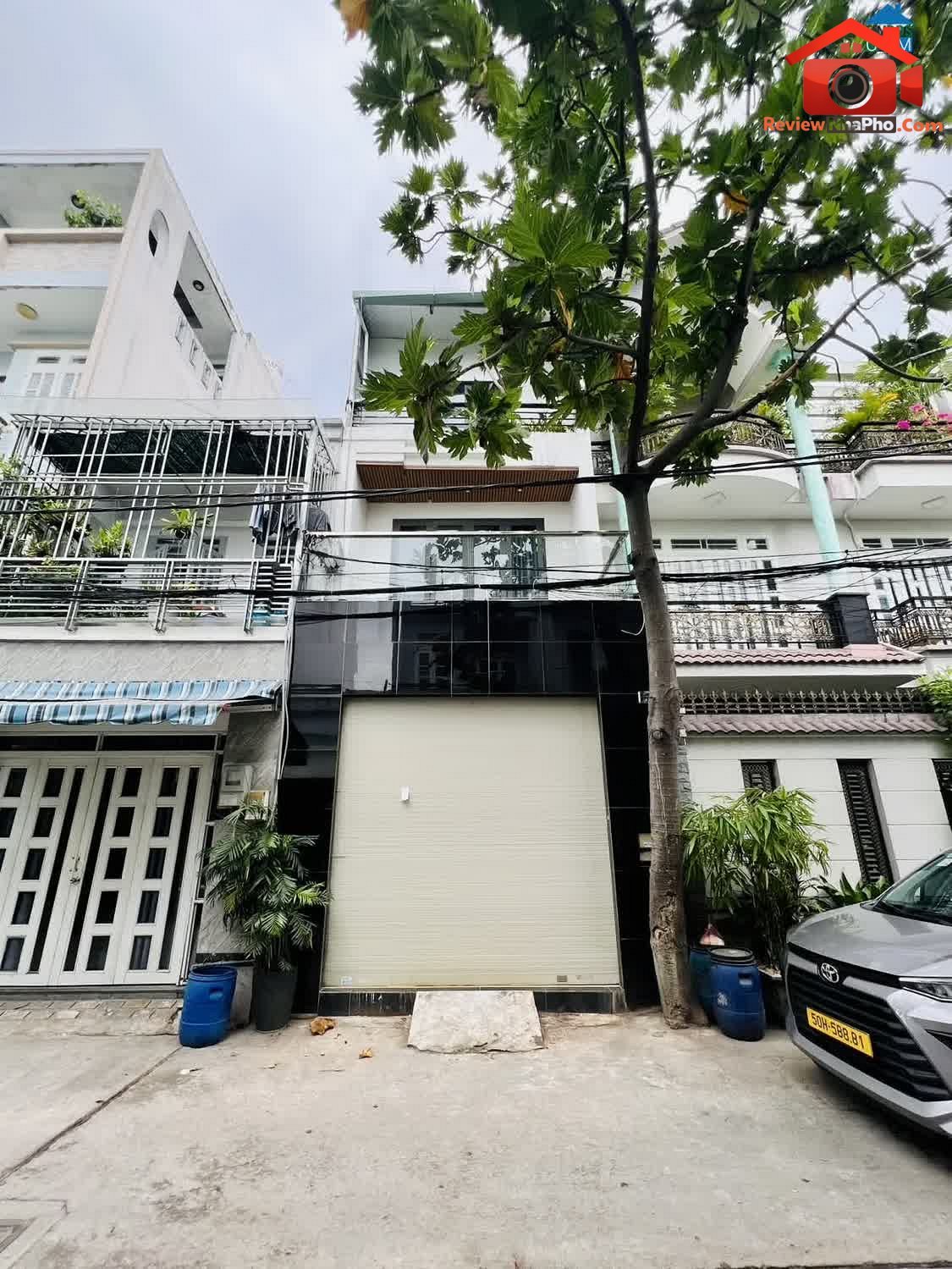 Review nhà phố TP.HCM – Bán nhà Bình Tân 3 tầng, hẻm xe hơi