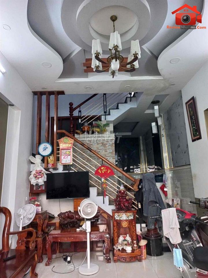 Phân tích nhà phố Quận Bình Tân TP.HCM – Nhà hẻm xe hơi 2 tầng giá 2.7 tỷ