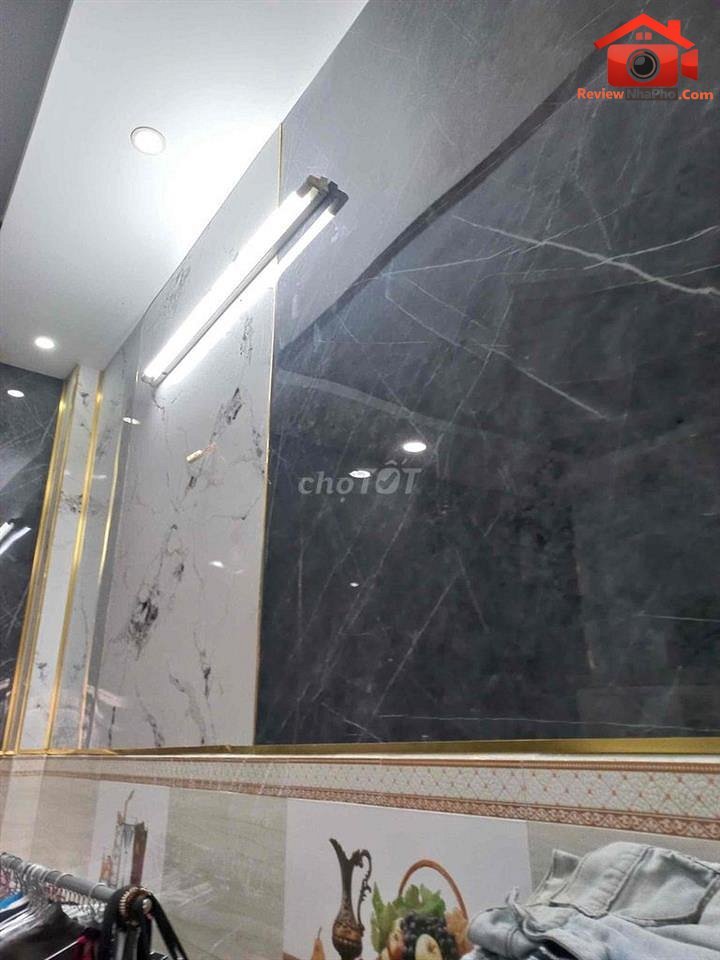 Phân tích nhà phố Quận Bình Tân TP.HCM – Nhà hẻm xe hơi 2 tầng giá 2.7 tỷ