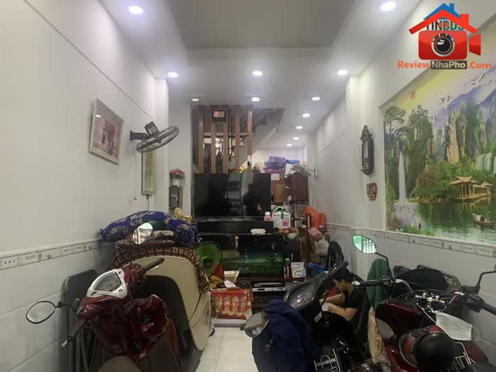 Review nhà phố Tân Phú, TP.HCM – Nhà mới 3 tầng, giá 4.1 tỷ