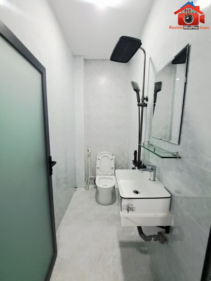 Nhà phố 3PN hẻm ô tô quận Bình Tân TP.HCM giá 5.65 tỷ