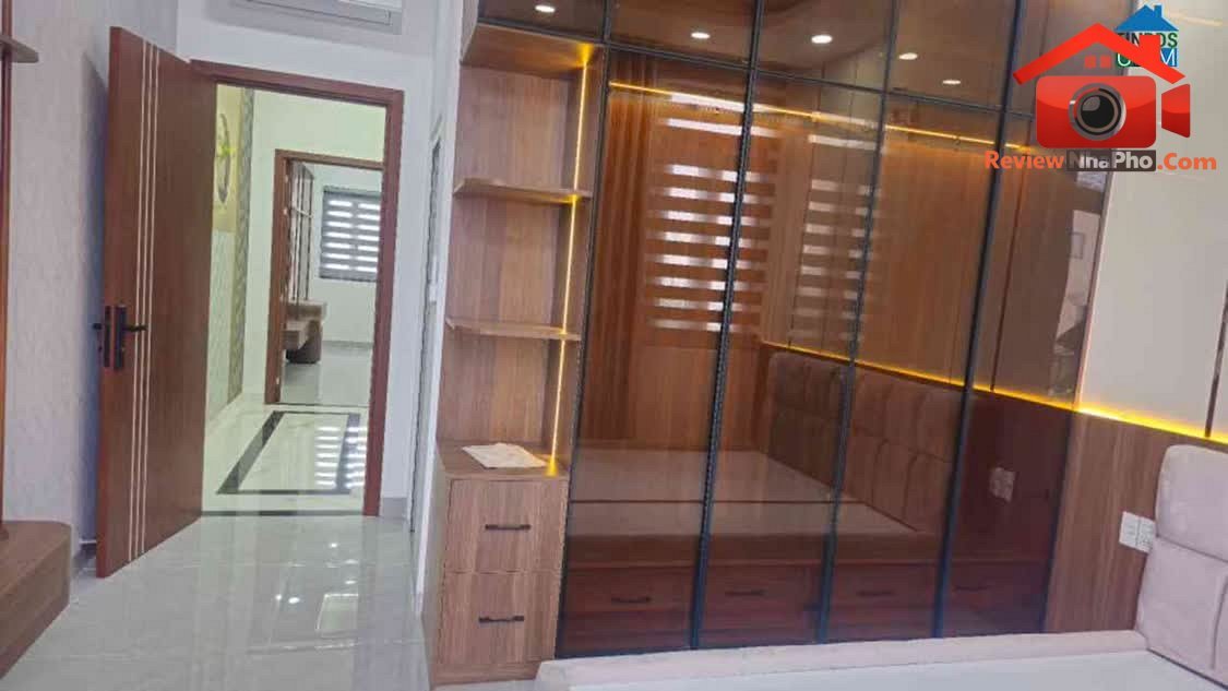 Review nhà phố 4 tầng đường Lô Tư Quận Bình Tân TP.HCM giá thỏa thuận