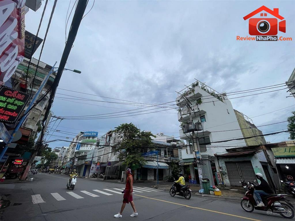 Nhà phố mặt tiền đường Đồng Đen, quận Tân Bình TP.HCM, 148m2 giá 24 tỷ
