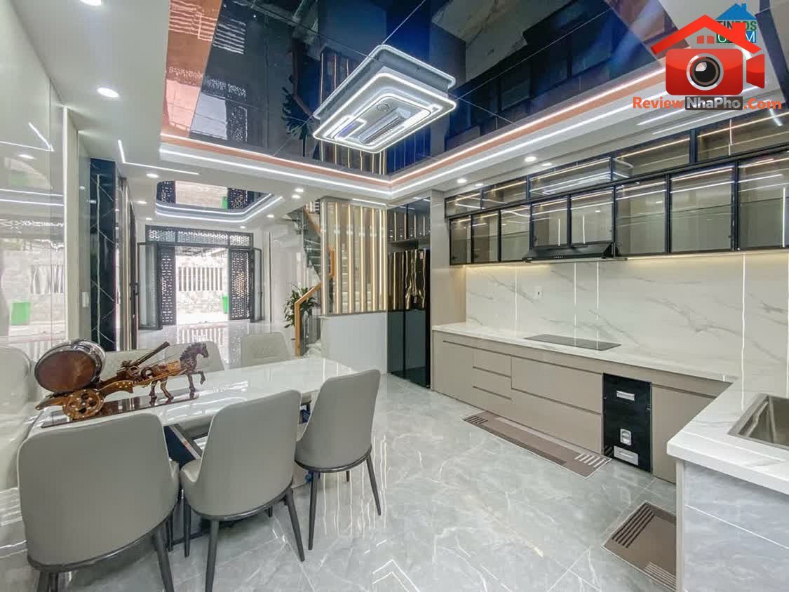 Review nhà phố Bình Tân TP.HCM với thiết kế 5 tầng hiện đại