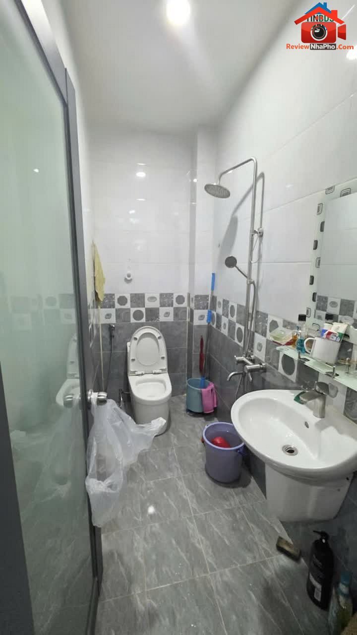 Review nhà phố TP.HCM giá 4.8 tỷ diện tích 40m² quận Bình Tân
