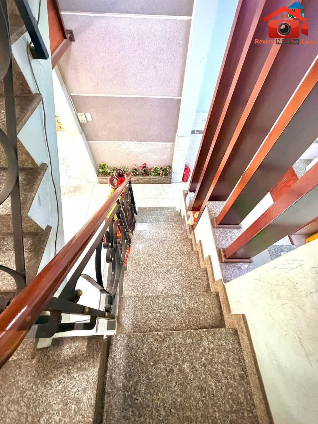 Review nhà phố Lê Văn Quới Bình Tân TP.HCM – 4PN, SHR, giá 4.98 tỷ
