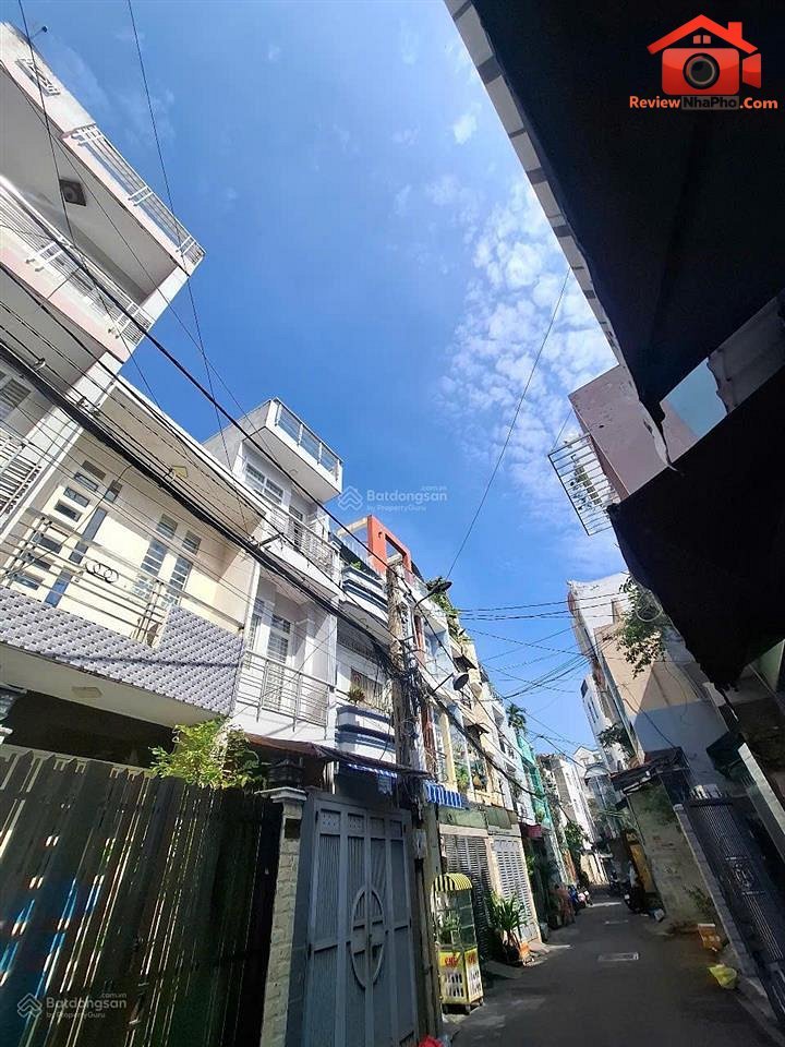 Review nhà phố Quận Tân Bình, TP.HCM – 4 phòng ngủ, giá 6.95 tỷ